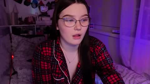 Millie online show from 02-11-26, 02:00