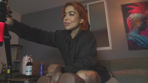 Snapshot of milliejhonson chatting on 03-07-25, 06:35 Mila online show from 03-07-25, 06:35