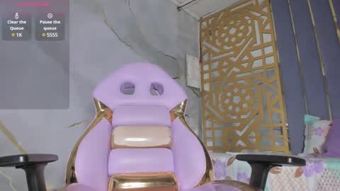 Ana Maria online show from 01-11-25, 01:22