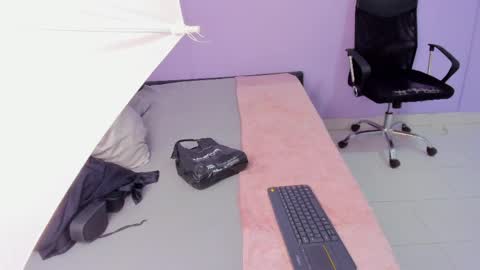 Millie online show from 04-03-26, 12:03