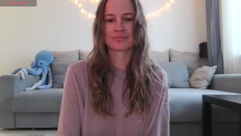 milly_browski online show from 10-16-25, 05:52