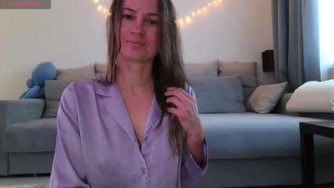 milly_browski online show from 10-20-25, 01:44
