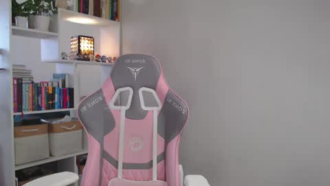 Snapshot of milly_ross23 chatting on 12-09-24, 07:28 Milly online show from 12-09-24, 07:28