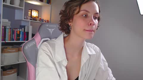 Snapshot of milly_ross23 chatting on 12-13-24, 07:58 Milly online show from 12-13-24, 07:58