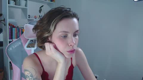Snapshot of milly_ross23 chatting on 01-02-25, 11:09 Milly online show from 01-02-25, 11:09