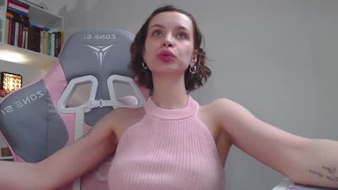 Snapshot of milly_ross23 chatting on 02-02-25, 11:19 Milly online show from 02-02-25, 11:19