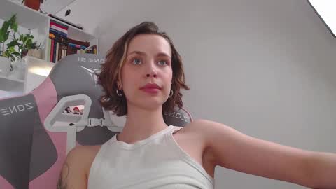 Snapshot of milly_ross23 chatting on 03-01-25, 09:51 Milly online show from 03-01-25, 09:51