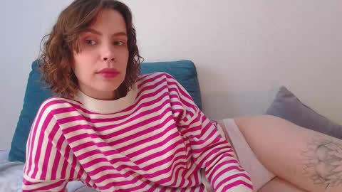 Snapshot of milly_ross23 chatting on 09-13-25, 08:25 Milly online show from 09-13-25, 08:25