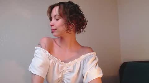 Snapshot of milly_ross23 chatting on 10-04-25, 07:50 Milly online show from 10-04-25, 07:50