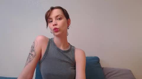 Snapshot of milly_ross23 chatting on 10-08-25, 07:17 Milly online show from 10-08-25, 07:17