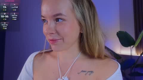 Snapshot of milly_shy chatting on 09-11-25, 06:46 Milly online show from 09-11-25, 06:46