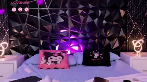 Snapshot of millygumble chatting on 02-06-26, 06:00 CherryTattoo online show from 02-06-26, 06:00