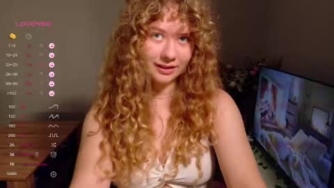 Snapshot of milounee chatting on 05-26-26, 08:43 milounee online show from 05-26-26, 08:43