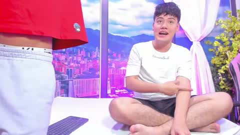 Snapshot of miltondelis chatting on 10-16-25, 03:18 miltondelis online show from 10-16-25, 03:18