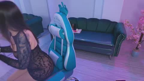 Snapshot of milu_ballmer chatting on 01-28-25, 12:00 Milu ballmer  online show from 01-28-25, 12:00