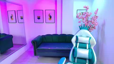 Snapshot of milu_ballmer chatting on 02-11-25, 10:48 Milu ballmer  online show from 02-11-25, 10:48