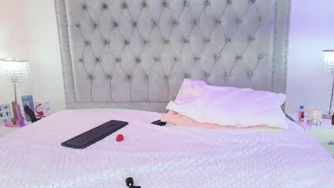 Snapshot of milu_ballmer chatting on 03-07-25, 02:34 Milu ballmer  online show from 03-07-25, 02:34