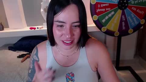 Snapshot of milu_w4llace chatting on 03-11-25, 01:59 Milu Wallace  online show from 03-11-25, 01:59