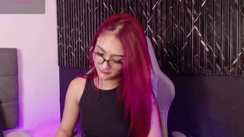 miluv19 online show from 09-25-25, 10:13