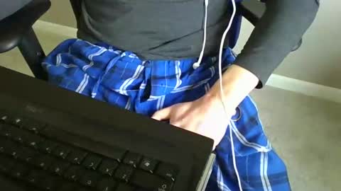 Snapshot of milwaukeebadger24 chatting on 03-12-25, 06:44 milwaukeebadger24 online show from 03-12-25, 06:44