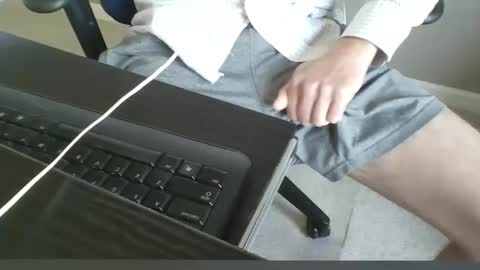 Snapshot of milwaukeebadger24 chatting on 09-12-25, 03:01 milwaukeebadger24 online show from 09-12-25, 03:01