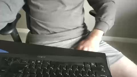 Snapshot of milwaukeebadger24 chatting on 10-17-25, 01:57 milwaukeebadger24 online show from 10-17-25, 01:57