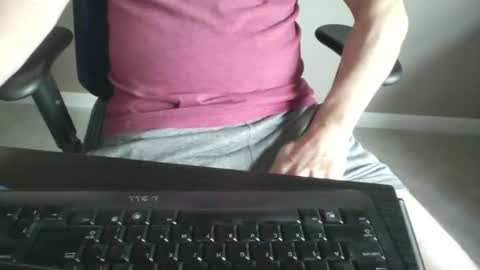 Snapshot of milwaukeebadger24 chatting on 11-01-25, 04:09 milwaukeebadger24 online show from 11-01-25, 04:09