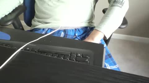 milwaukeebadger24 online show from 12-05-25, 03:30