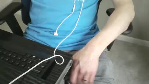 milwaukeebadger24 online show from 04-17-26, 08:34