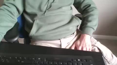 milwaukeebadger24 online show from 04-18-26, 03:16