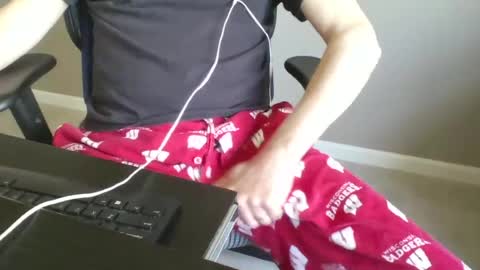 Snapshot of milwaukeebadger24 chatting on 05-13-26, 04:37 milwaukeebadger24 online show from 05-13-26, 04:37