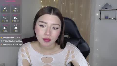 Snapshot of mily_thomson_b chatting on 02-14-25, 03:22 Mily online show from 02-14-25, 03:22