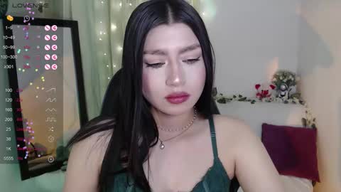 Snapshot of mily_thomson_b chatting on 02-27-26, 12:32 Mily online show from 02-27-26, 12:32