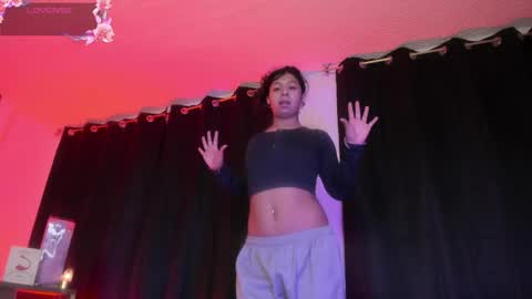 Snapshot of milyferrer chatting on 06-06-26, 02:38 Mily online show from 06-06-26, 02:38