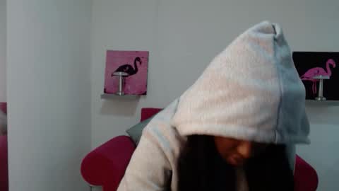 Snapshot of milykaebony69 chatting on 09-29-25, 01:05 milykaebony69 online show from 09-29-25, 01:05