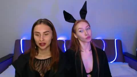 mimi_red online show from 04-20-26, 03:37