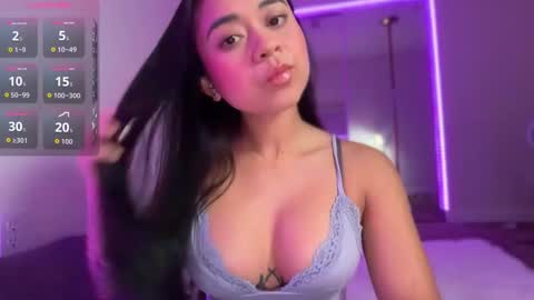 Mimi Baby online show from 11-30-25, 01:20