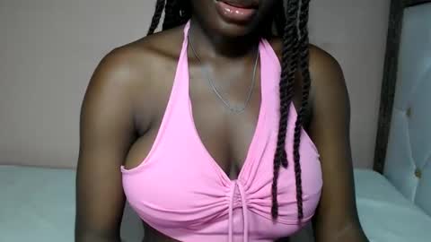 Snapshot of mimiebony chatting on 05-22-26, 06:09 mimiebony online show from 05-22-26, 06:09