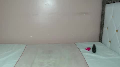 Snapshot of mimiebony chatting on 05-24-26, 06:51 mimiebony online show from 05-24-26, 06:51