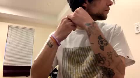 Snapshot of mimineko11 chatting on 04-12-26, 06:13 mimineko11 online show from 04-12-26, 06:13