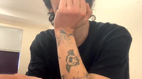 Snapshot of mimineko11 chatting on 04-14-26, 04:57 mimineko11 online show from 04-14-26, 04:57