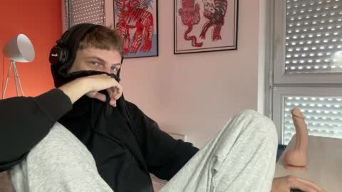 Snapshot of mimiro12 chatting on 04-03-26, 12:25 mimiro12 online show from 04-03-26, 12:25