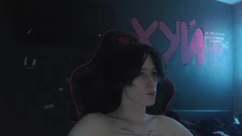 Max online show from 09-28-25, 12:27