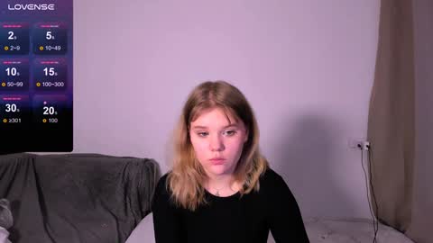 hi Im Mina  online show from 12-18-24, 05:04