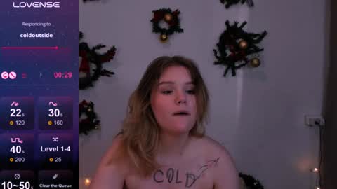 hi Im Mina  online show from 12-25-24, 04:33