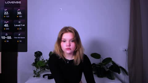 hi Im Mina  online show from 01-24-25, 09:06