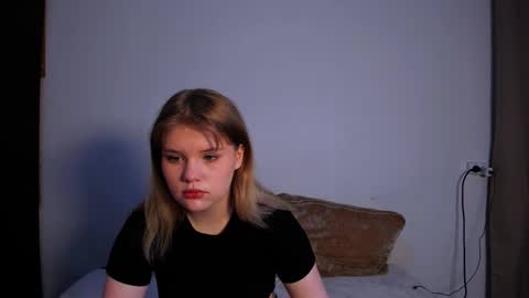 hi Im Mina  online show from 02-12-25, 01:52