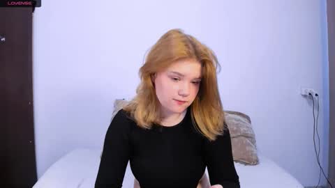 hi Im Mina  online show from 09-13-25, 07:30