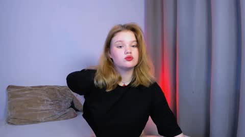 hi Im Mina  online show from 09-26-25, 11:14