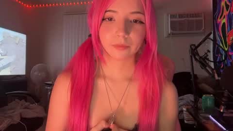 Snapshot of minaisnever chatting on 02-24-26, 06:00 Mina online show from 02-24-26, 06:00